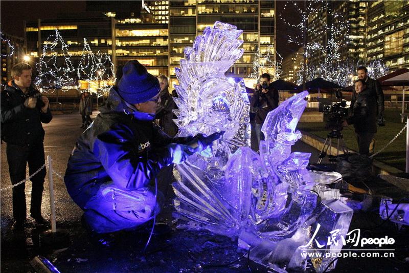 组图:伦敦举办冰雕艺术节【3】